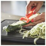 UPPFYLLD Vegetable cutters, set of 2, bright yellow/bright orange - Image 2