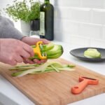 UPPFYLLD Vegetable cutters, set of 2, bright yellow/bright orange - Image 4