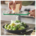 UPPFYLLD Grater with handle, bright green, 30 cm - Image 5