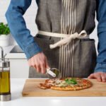 UPPFYLLD Pizza cutter, off-white - Image 2
