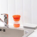 VIDEVECKMAL Dish-washing brush with dispenser, bright orange - Image 6