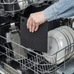 SANDVIVA Pot holder, silicone/dark grey, 18x18 cm - Image 4