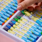 Deli SpongeBob Wax Crayons Set 16 Colors - Image 8