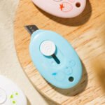 Deli Mini Utility Cutter Knife SK5 Steel Blade For Parcels Assorted Colors - Image 5