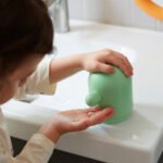 HUMLESJÖN Soap dispenser, light green - Image 4