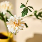 SMYCKA Artificial flower, in/outdoor Chrysanthemums/white, 71 cm - Image 4