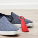 SNÖSKYFFEL Shoehorn, bright red, 18 cm - Image 2