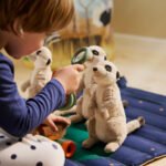 SANDLÖPARE Soft toy, meerkat/beige, 20 cm - Image 2