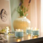 HÖKGÖK Scented candle in glass, Apple light green, 12 hr - Image 2