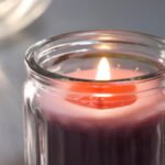 HÖKGÖK Scented candle in glass, Red berries light pink, 12 hr - Image 4