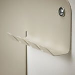 HAVREKROSS Wall organiser w hooks, light grey-beige, 23x13 cm - Image 8