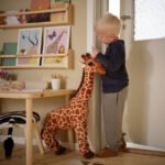 SANDLÖPARE Soft toy, giraffe/brown, 70 cm - Image 2