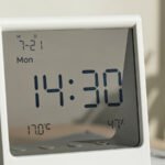 RÖDBENA Alarm clock with hygro-/thermometer, 10x11x5 cm - Image 3