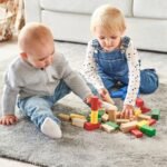 UNDERHÅLLA 40-piece wooden building block set, multicolour - Image 2