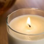 LOTSFÅGEL Scented candle in glass, vanilla/pale beige, 20 hr - Image 5