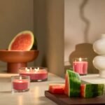 LOTSFÅGEL Scented candle in glass, Watermelon/bright pink, 20 hr - Image 3